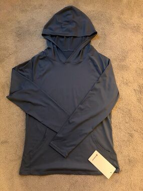 Men’s lululemon Navy Athletic shirt